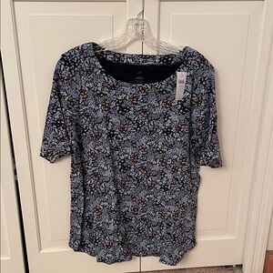 J. Jill floral tee NWT in navy bountiful garden print size L